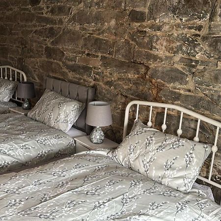 The Eagles Inn Рейъдър Екстериор снимка